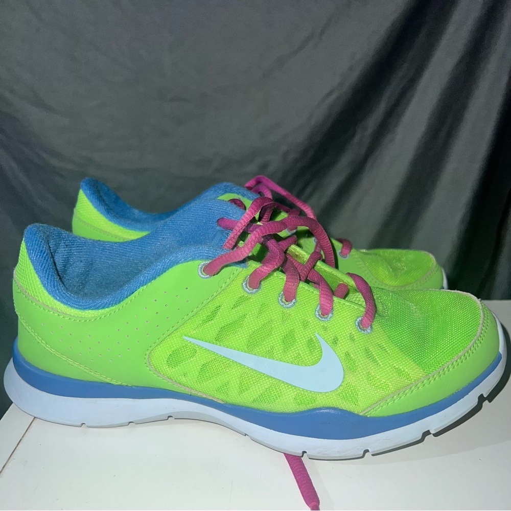 Nike Flex Trainer Neon Green - Size 7 - Picture 2 of 10